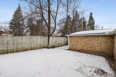 4937 Beard Avenue N, Brooklyn Center, MN 55429 - Photo 29