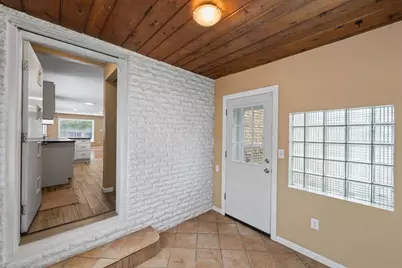 4937 Beard Avenue N, Brooklyn Center, MN 55429 - Photo 27