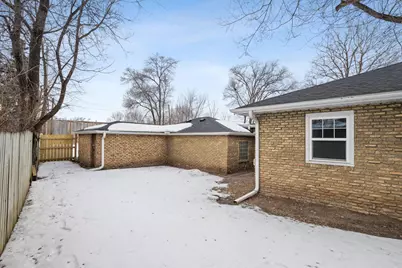 4937 Beard Avenue N, Brooklyn Center, MN 55429 - Photo 33