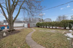 2711 Xerxes Ave N, Robbinsdale, MN 55422 - Photo 23