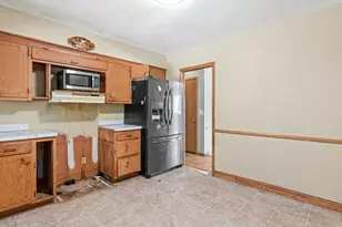 7856 Florida Cir N, Brooklyn Park, MN 55445 - Photo 9