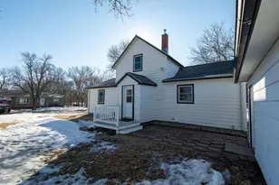 204 McLaughlin Ave W, Kandiyohi, MN 56251 - Photo 37