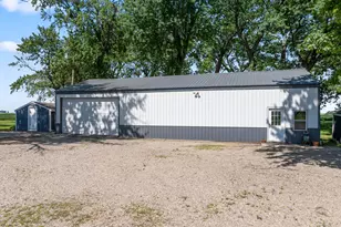 23371 650th Ave, Alden, MN 56009 - Photo 7