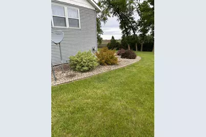 23371 650th Avenue, Alden, MN 56009 - Photo 33