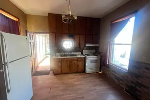 1069 Earl St, Saint Paul, MN 55106 - Photo 3