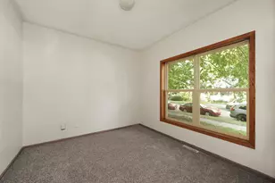 1065 23rd Ave SE, Minneapolis, MN 55414 - Photo 5