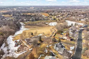 8682 Flamingo Dr, Chanhassen, MN 55317 - Photo 35