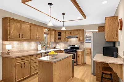 8682 Flamingo Drive, Chanhassen, MN 55317 - Photo 3