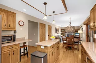 8682 Flamingo Dr, Chanhassen, MN 55317 - Photo 9