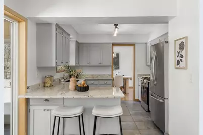 5245 Oxford Street N, Shoreview, MN 55126 - Photo 9