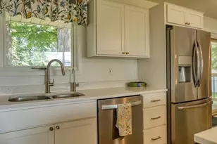 8112 N Shr Trl N, Forest Lake, MN 55025 - Photo 17