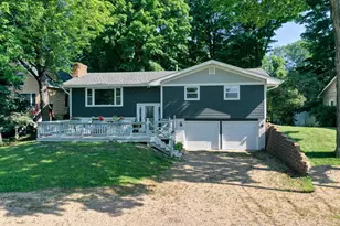 8112 N Shr Trl N, Forest Lake, MN 55025 - Photo 3