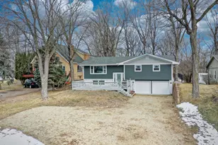 8112 N Shr Trl N, Forest Lake, MN 55025 - Photo 7