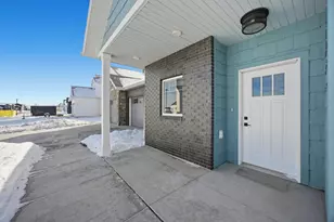 1576 75th Ave S, Fargo, ND 58104 - Photo 3