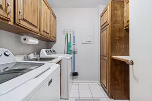 1201 Yale Pl, Minneapolis, MN 55403 - Photo 39