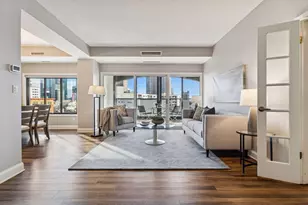 1201 Yale Pl, Minneapolis, MN 55403 - Photo 5