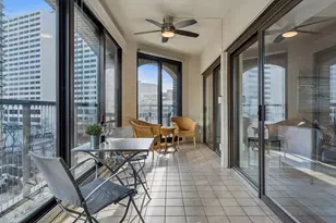 1201 Yale Pl, Minneapolis, MN 55403 - Photo 23