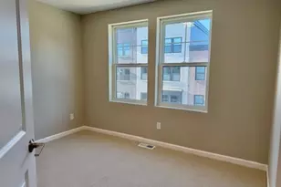 906 Woodlawn Ave, Saint Paul, MN 55116 - Photo 27