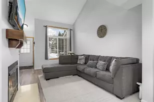 15357 Greenhaven Ln, Burnsville, MN 55306 - Photo 5