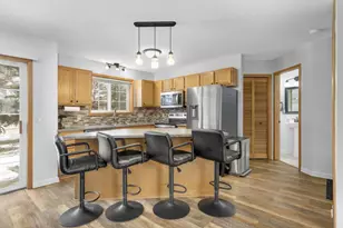 15357 Greenhaven Ln, Burnsville, MN 55306 - Photo 7