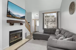 15357 Greenhaven Ln, Burnsville, MN 55306 - Photo 3