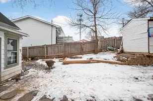 1311 Pacific St, Saint Paul, MN 55106 - Photo 25