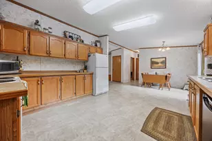 46520 Poss Beach Rd, Pelican Rapids, MN 56572 - Photo 11