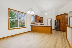 5862 Oakgreen Ct N, Stillwater, MN 55082 - Photo 5