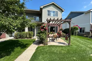 128 Morgan Ln, Circle Pines, MN 55014 - Photo 3