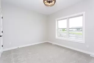 249 Saddle Ridge Ln, Troy Township, WI 54022 - Photo 23