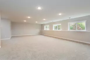 249 Saddle Ridge Ln, Troy Township, WI 54022 - Photo 25