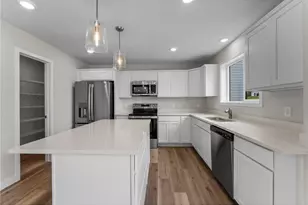 13Xx Clement St, Mendota Heights, MN 55118 - Photo 5