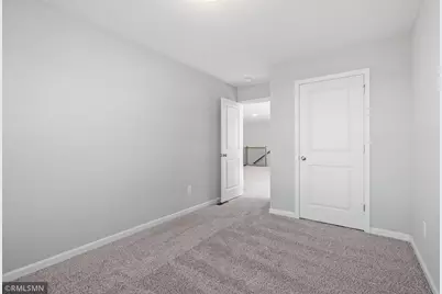 10586 Goodview Avenue S, Cottage Grove, MN 55016 - Photo 11