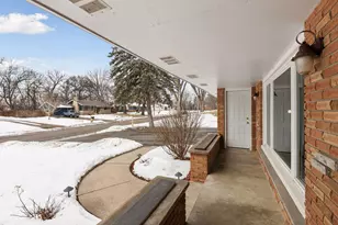 434 Yosemite Ave N, Golden Valley, MN 55422 - Photo 3
