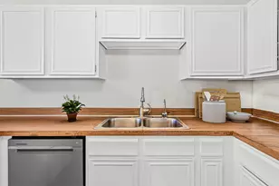 6844 Buckingham Ct, Woodbury, MN 55125 - Photo 11