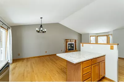902 Berg Boulevard SE, Stewartville, MN 55976 - Photo 7