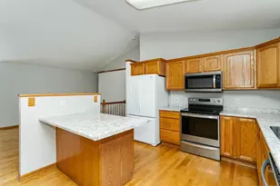 902 Berg Blvd SE, Stewartville, MN 55976 - Photo 5