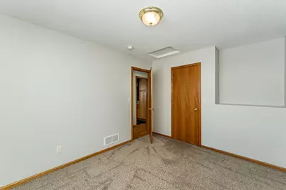 902 Berg Boulevard SE, Stewartville, MN 55976 - Photo 19