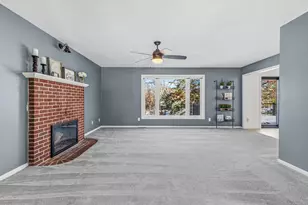 4180 Columbine Ct, Vadnais Heights, MN 55127 - Photo 7