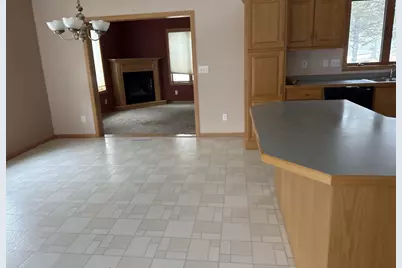 28 Mitchell Drive, Faribault, MN 55021 - Photo 11