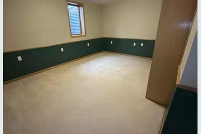 28 Mitchell Drive, Faribault, MN 55021 - Photo 9