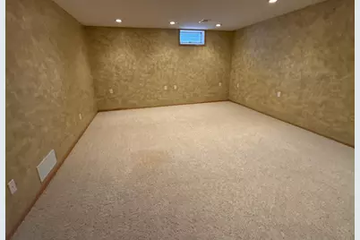 28 Mitchell Drive, Faribault, MN 55021 - Photo 7