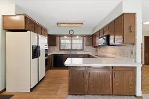 1656 Upper 55th St E, Inver Grove Heights, MN 55077 - Photo 7