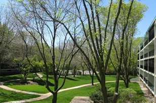 10531 Cedar Lake Rd, Hopkins, MN 55305 - Photo 27