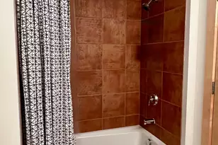 215 10th Ave S, Minneapolis, MN 55415 - Photo 21