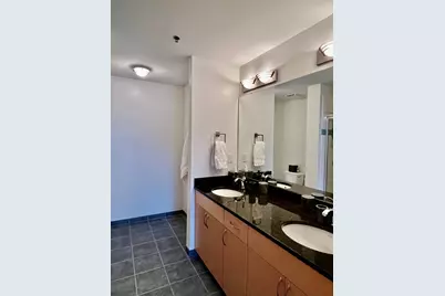 215 10th Avenue S #534, Minneapolis, MN 55415 - Photo 15