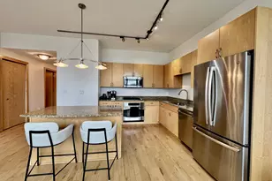 215 10th Ave S, Minneapolis, MN 55415 - Photo 7