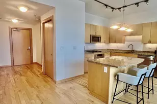 215 10th Ave S, Minneapolis, MN 55415 - Photo 9