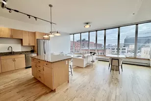 215 10th Ave S, Minneapolis, MN 55415 - Photo 3