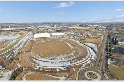 2574 Vierling Drive E, Shakopee, MN 55379 - Photo 39